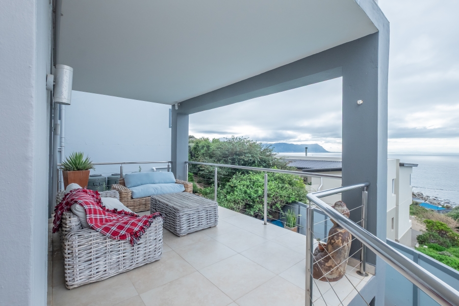 5 Bedroom Property for Sale in Murdock Valley Western Cape